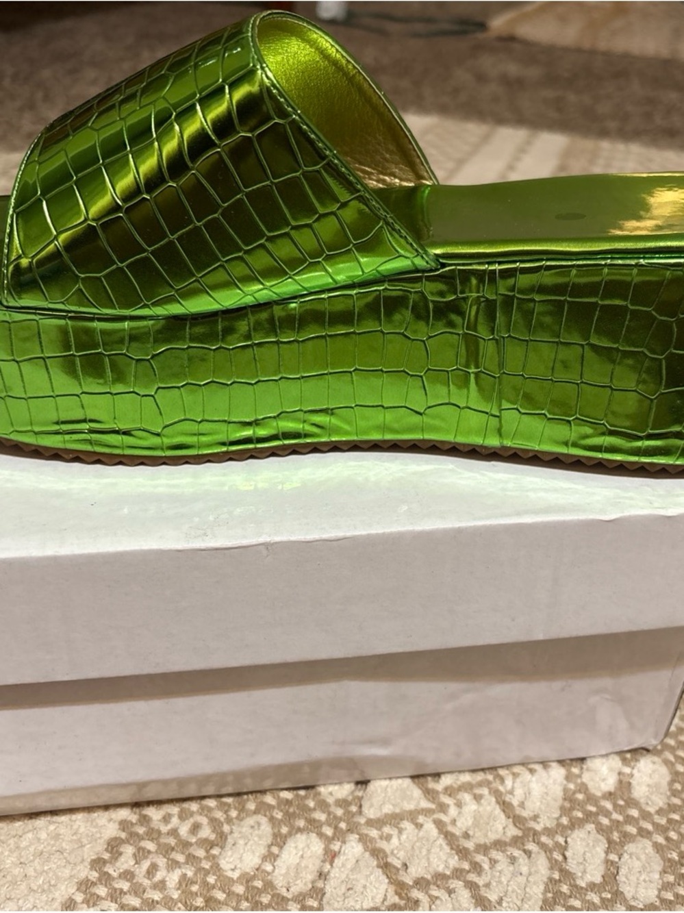 SHEIN Metallic Lime Croc-Embossed Platform Slide